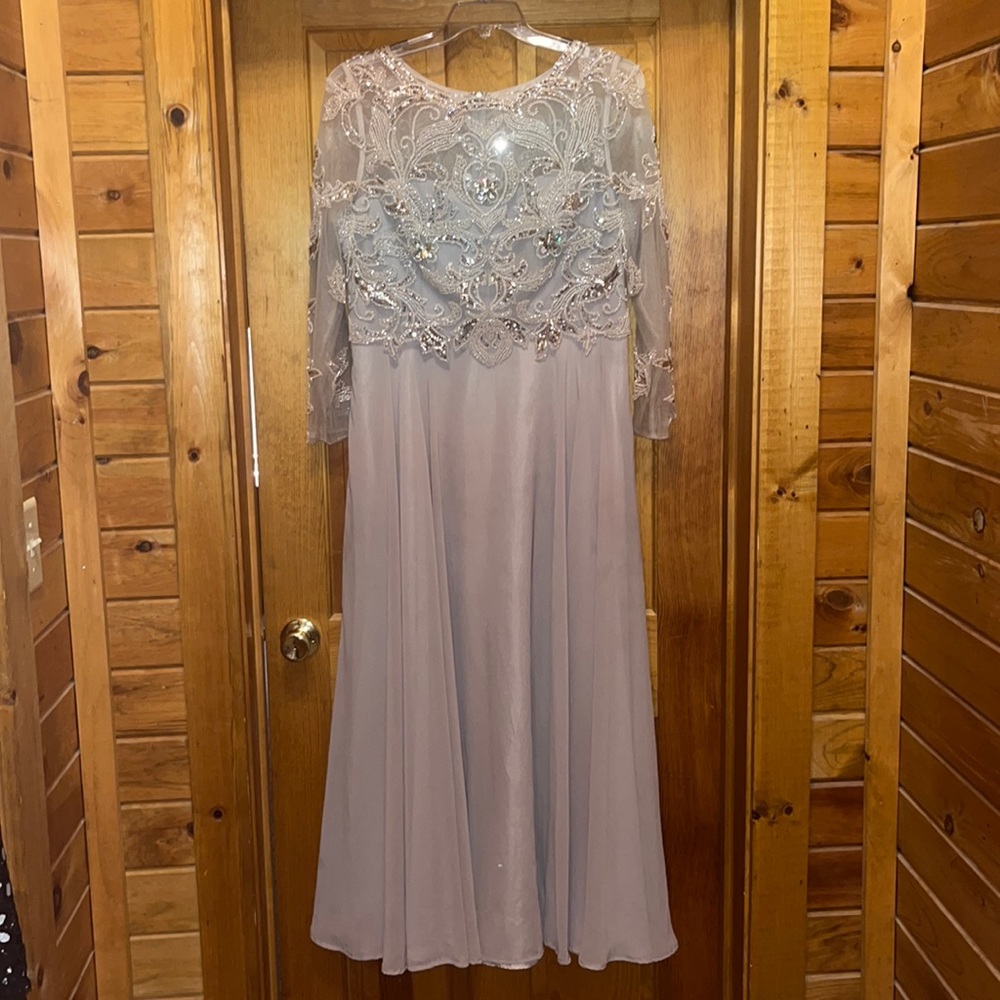Formal Detailed Dress!